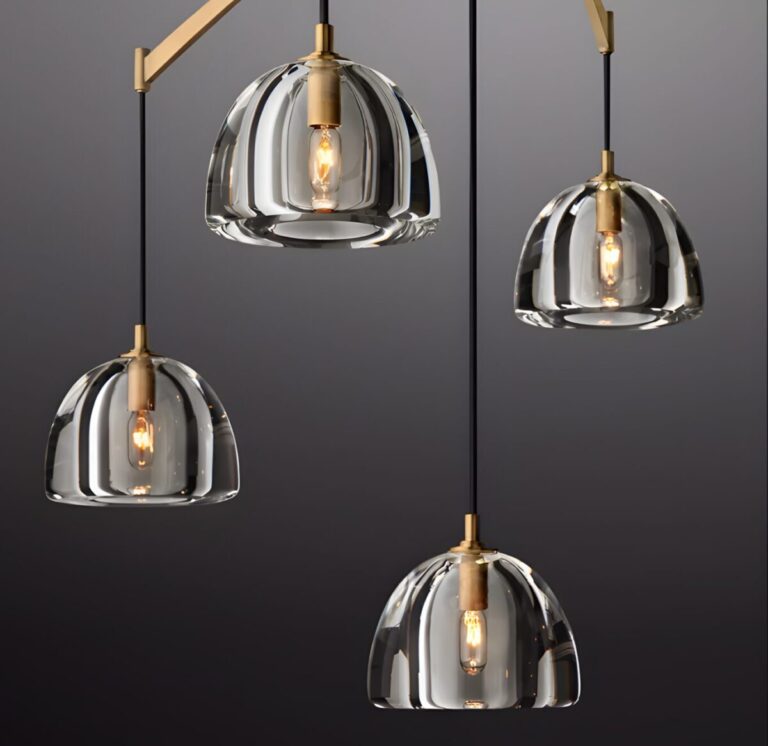 Details of the crystal lampshade and the bulb