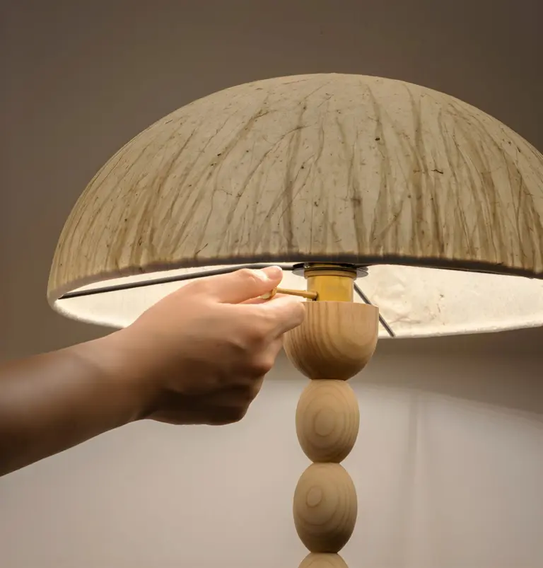 satori table lamp's lampshade details