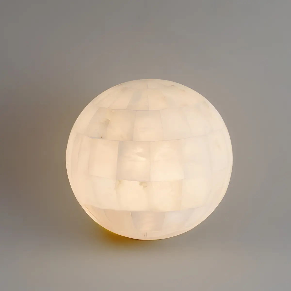 Spherical dome table lamp